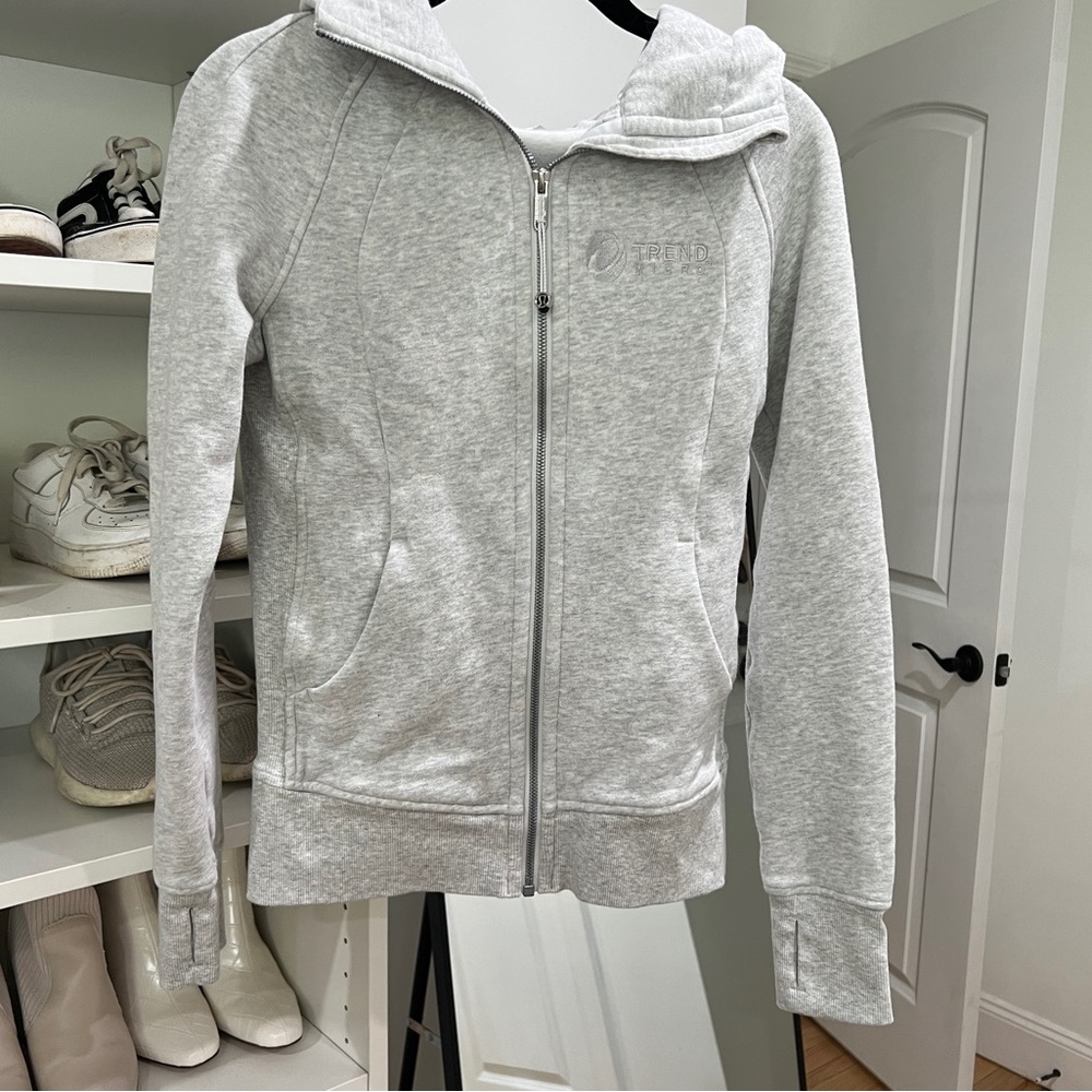 Lulu lemon zip up